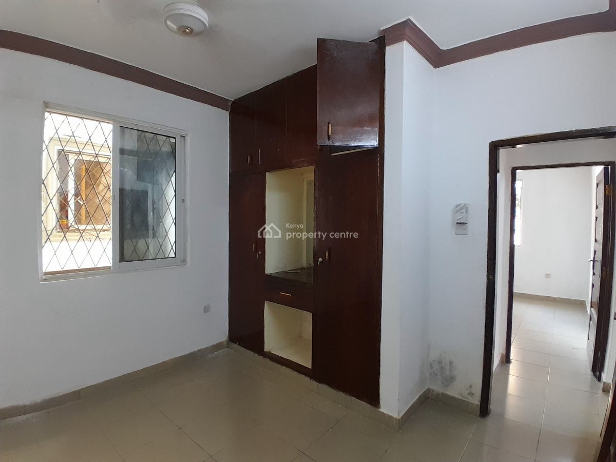Spacious 3 Bedroom Apartment with Master Ensuite, Near Mewa Hospital, Majengo, Mombasa, Apartment for Rent