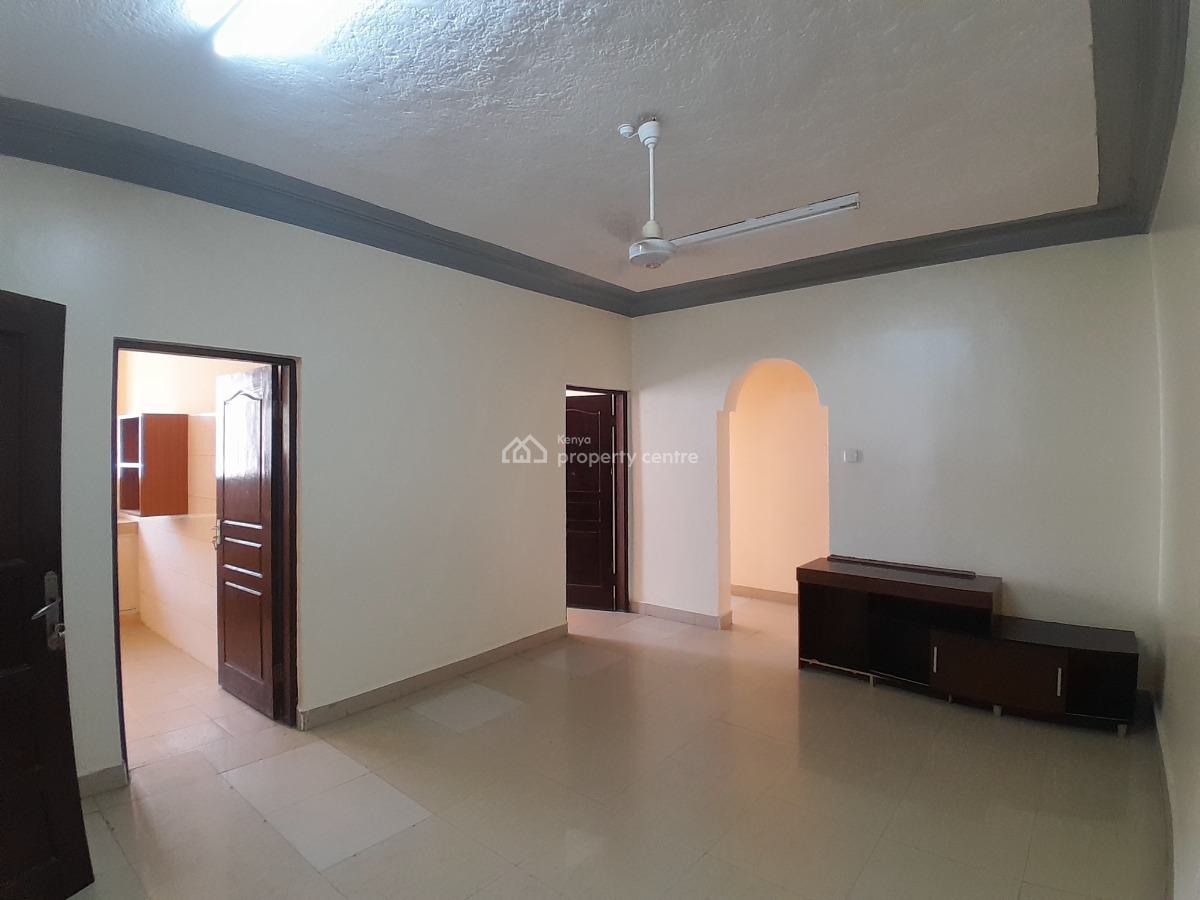Spacious 2 Bedroom Apartment with Master, Makadara, Bamburi, Mombasa, Apartment for Rent