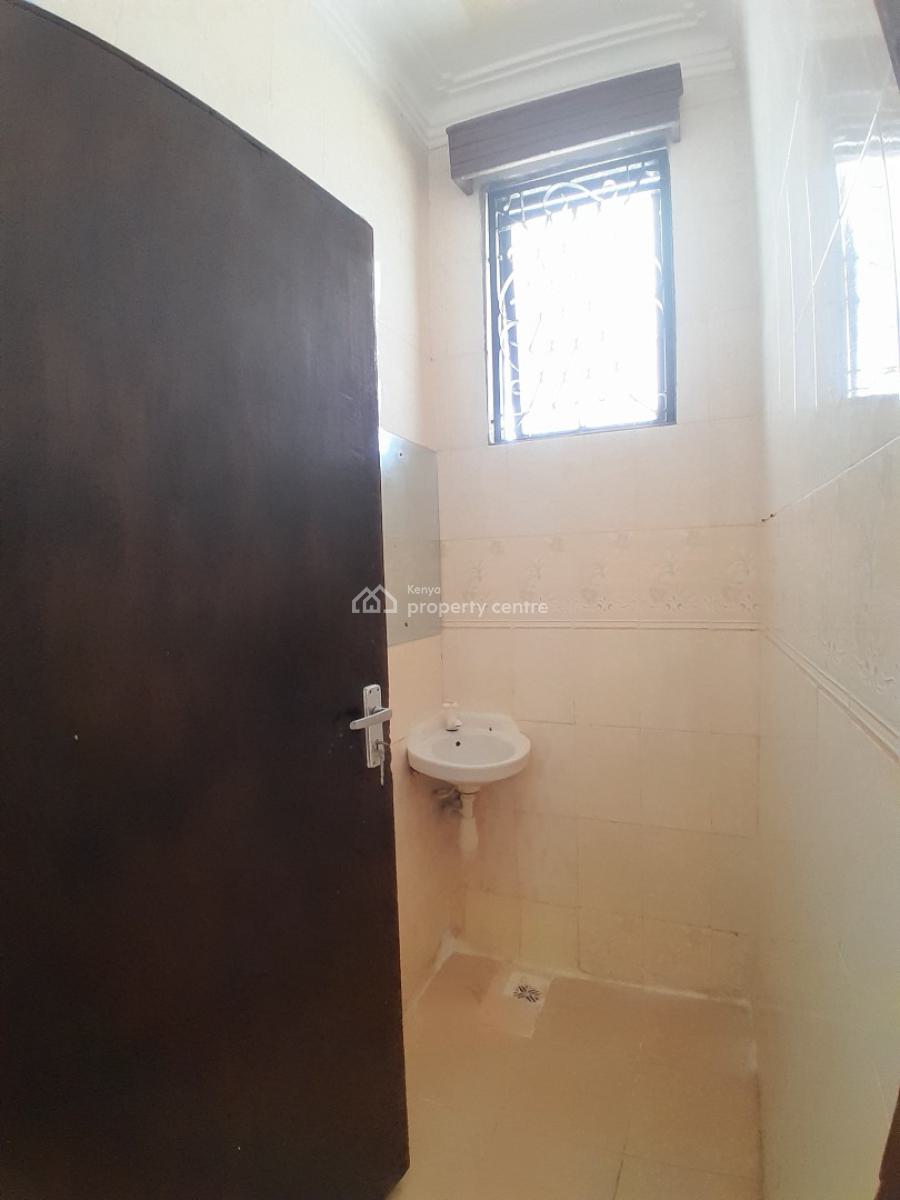 Spacious 2 Bedroom Apartment with Master, Makadara, Bamburi, Mombasa, Apartment for Rent