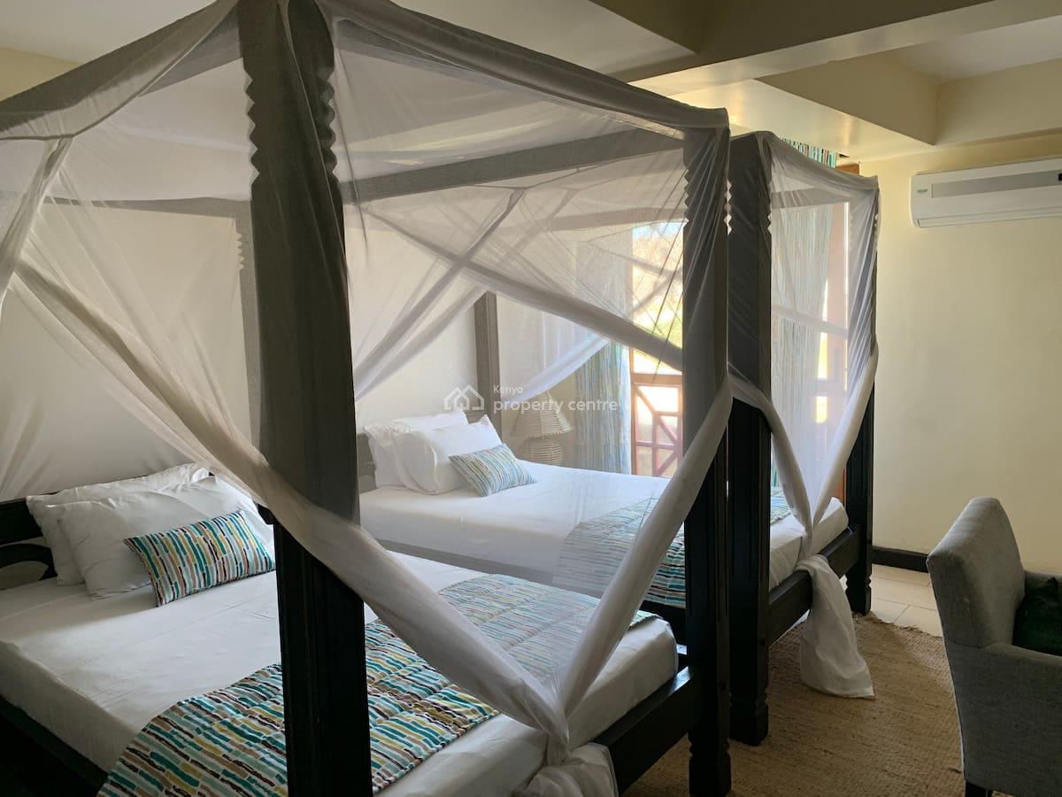 Beachfront 3-bedroom Holiday Apartment in Watamu From Ksh38,500/night, Blue Bay Cove, Watamu, Kilifi, Apartment Short Let