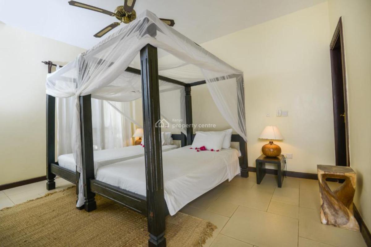 Beachfront 3-bedroom Holiday Apartment in Watamu From Ksh38,500/night, Blue Bay Cove, Watamu, Kilifi, Apartment Short Let