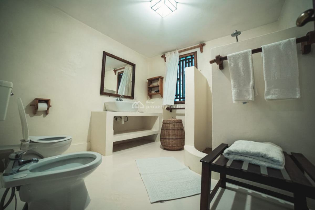 Luxury 4‑bedroom Villa --- Casuarina, Malindi, Malindi Town, Kilifi, House for Sale