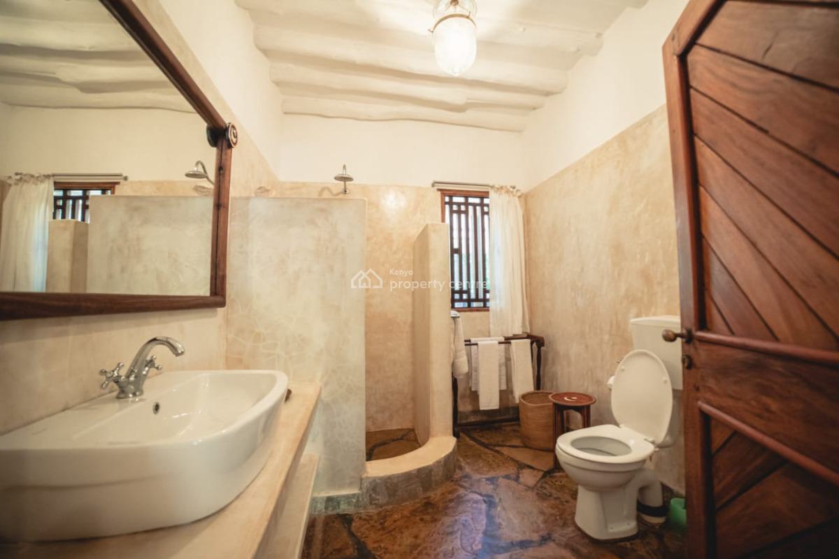 Luxury 4‑bedroom Villa --- Casuarina, Malindi, Malindi Town, Kilifi, House for Sale