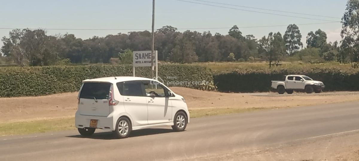 Nanyuki Airstrip  Along Nyeri--nanyuki Highway, Nanyuki Airstrip | Along Nyeri–nanyuki Highway, Nanyuki, Laikipia, Commercial Land for Sale