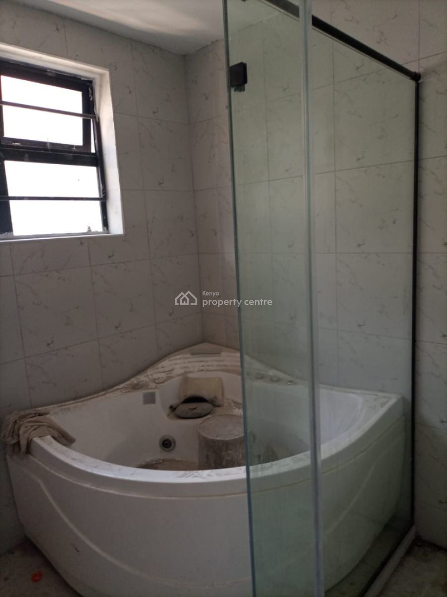 5 Bedroom House with Sq All Ensuite in a Controlled Estate Membley Est, Membley Estate, Membley Estate, Kiambu, Townhouse for Sale
