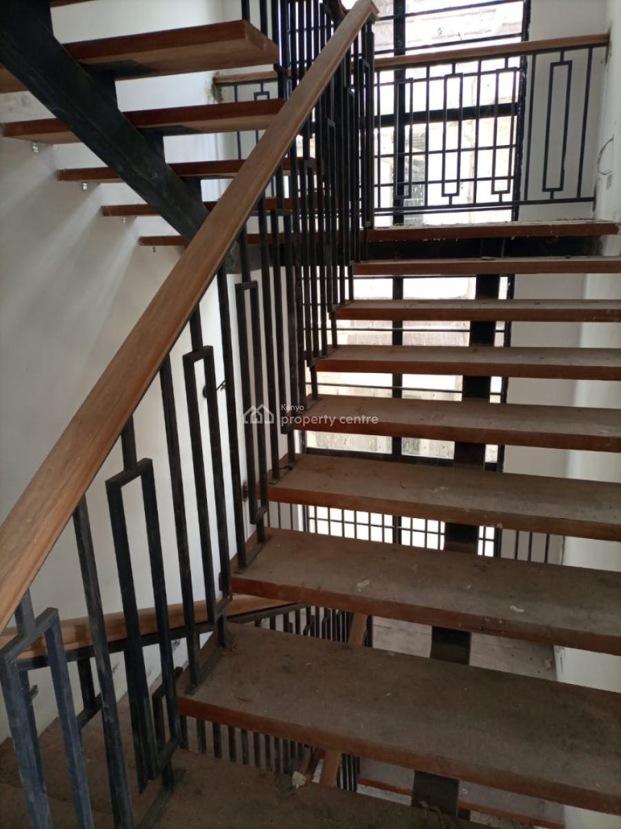 5 Bedroom House with Sq All Ensuite in a Controlled Estate Membley Est, Membley Estate, Membley Estate, Kiambu, Townhouse for Sale
