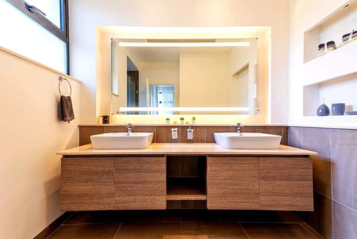 Exquisitely Designed Award Winning 3 and 4 Bedroom All En-suite Duplex, Riverside, Westlands, Westlands, Nairobi, Apartment for Sale