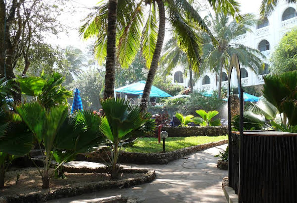 4 Star Beach Hotel with 191 Rooms in Diani Beach-kenyan Coast  Ksh 4b, Diani Beach Ocean Front, Ukunda, Kwale, Hotel / Guest House for Sale