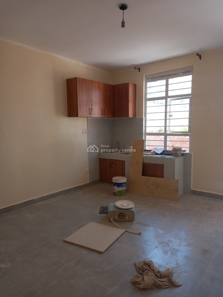 1 Bedroom House with Enclosed Verandah and Private Backyard, Off Argwings Kodhek Road, Lavington, Nairobi, House for Rent