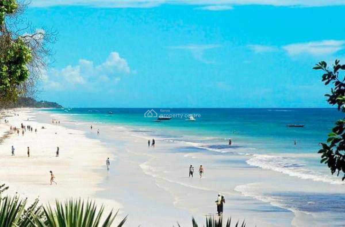 4 Star Beach Hotel with 191 Rooms in Diani Beach-kenyan Coast, Ukunda Kwale Diani Beach, Ukunda, Kwale, Townhouse for Sale