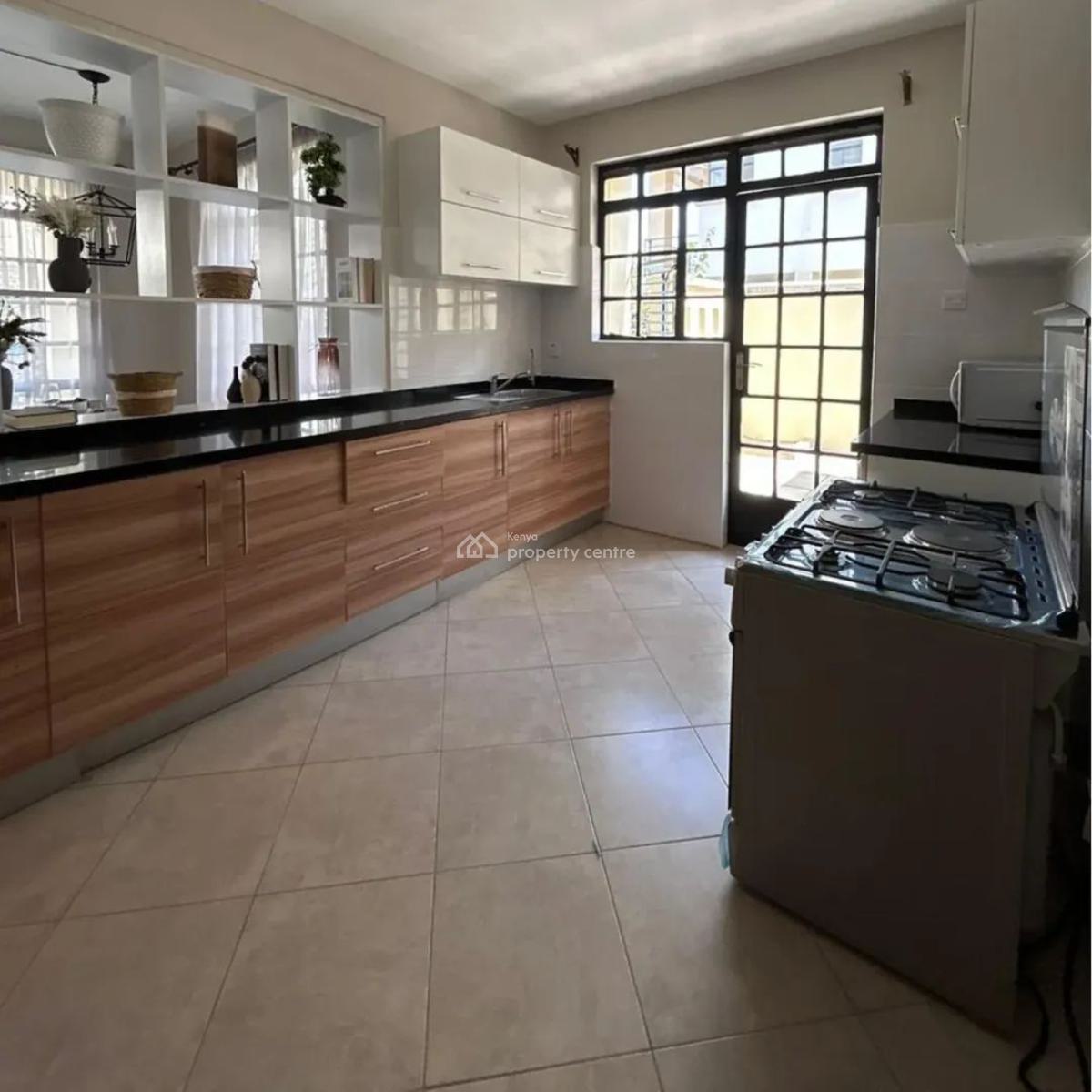 4 Bedroom with Dsq, Kitengela, Kajiado, Townhouse for Sale