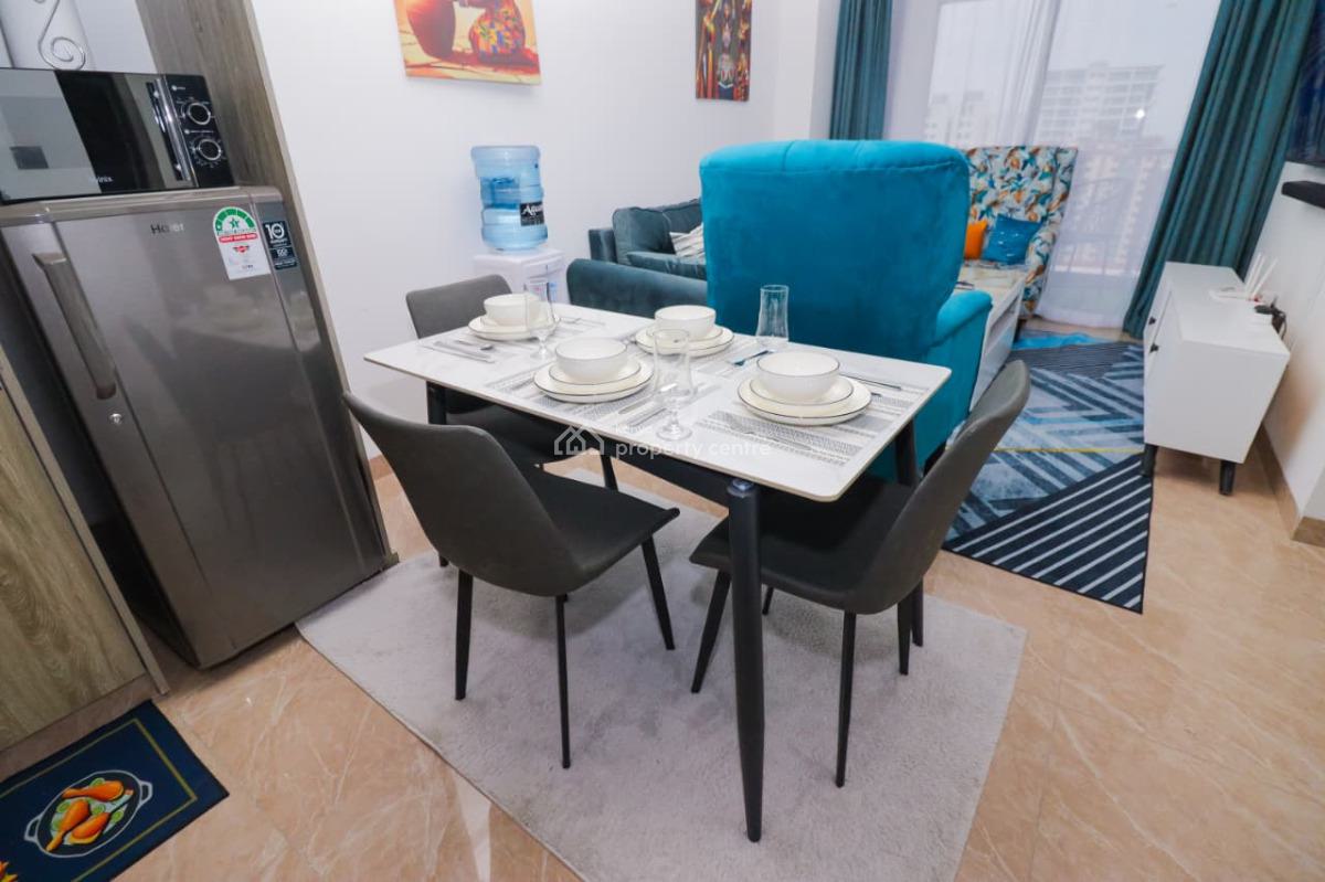 Modern 2 Bedroom Airbnb Near Nightlife Hotspots, George Padmore Road, Kilimani, Nairobi, Apartment Short Let