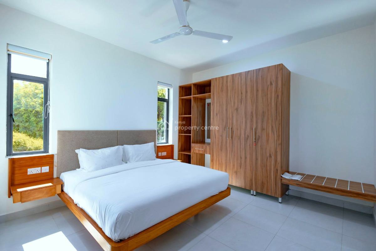 Luxurious Furnished 1 Bedroom Beach Front Apartment, Nyali, Mombasa, Apartment Short Let