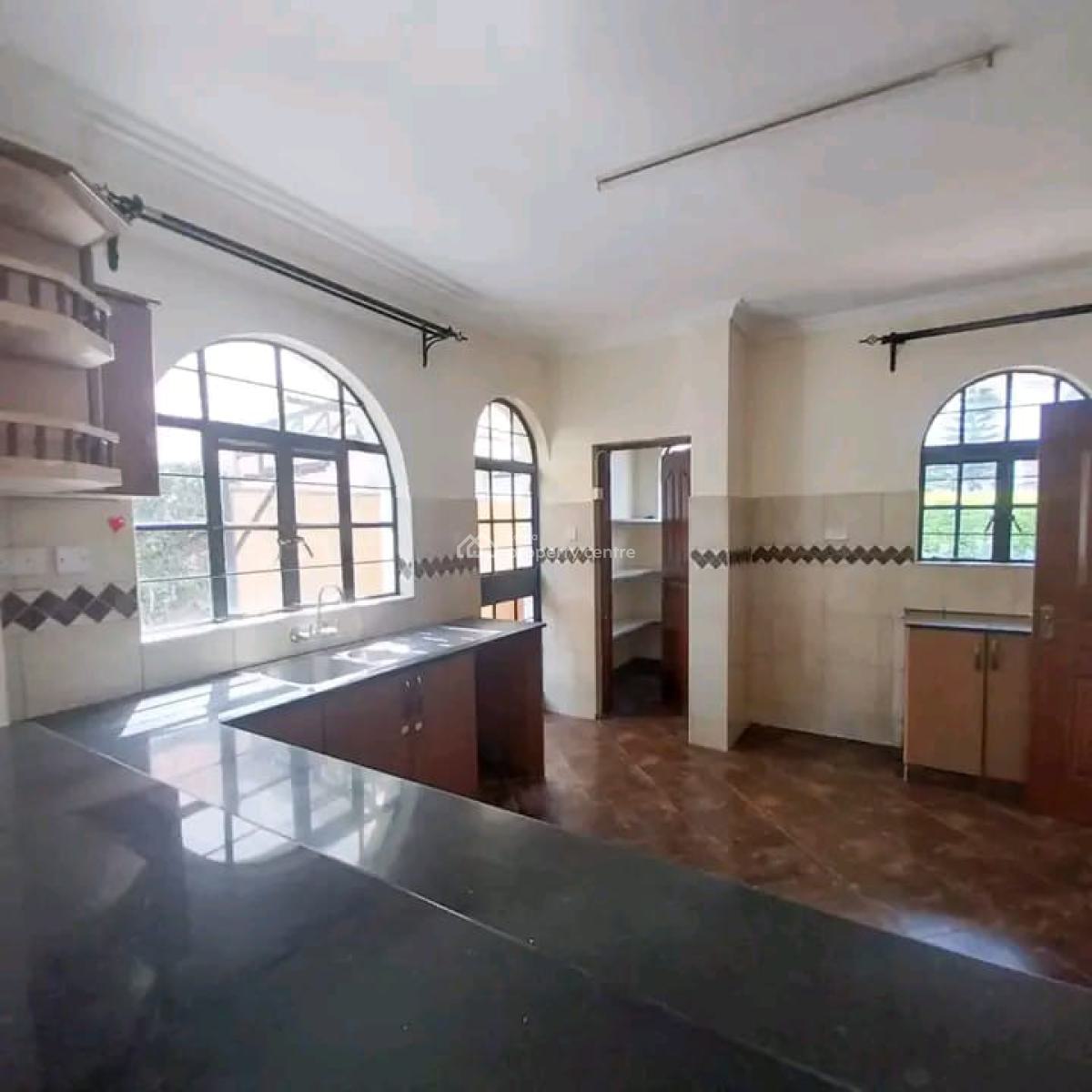 Luxurious 4 Bedroom All Ensuite Townhouse, Kiambu Road, Roysambu, Nairobi, Townhouse for Sale