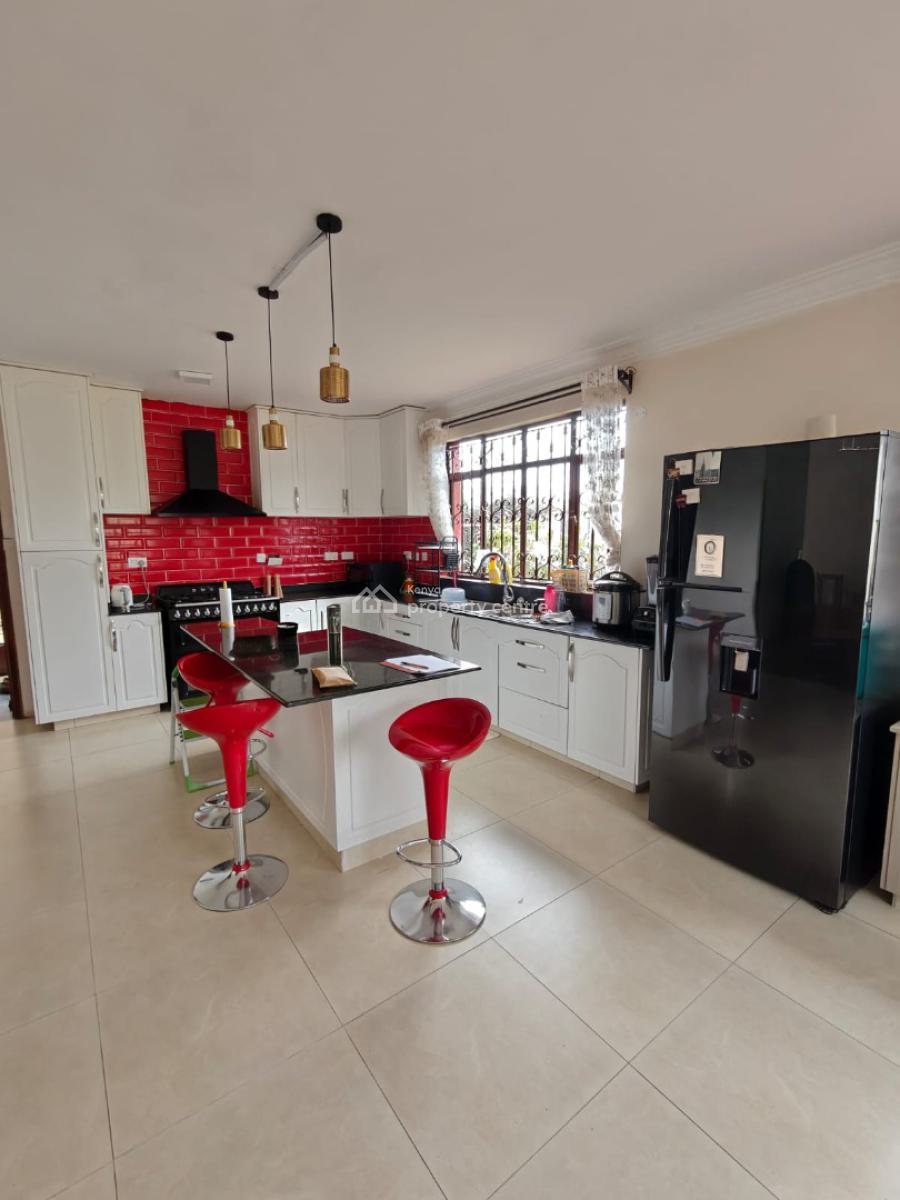 Luxurious 4 Bedrooms Villa in Gated Community, Karen, Nairobi, House for Sale