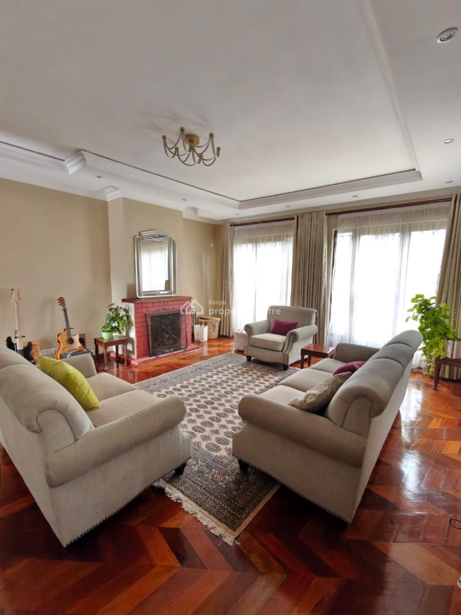 Luxurious 4 Bedrooms Villa in Gated Community, Karen, Nairobi, House for Sale