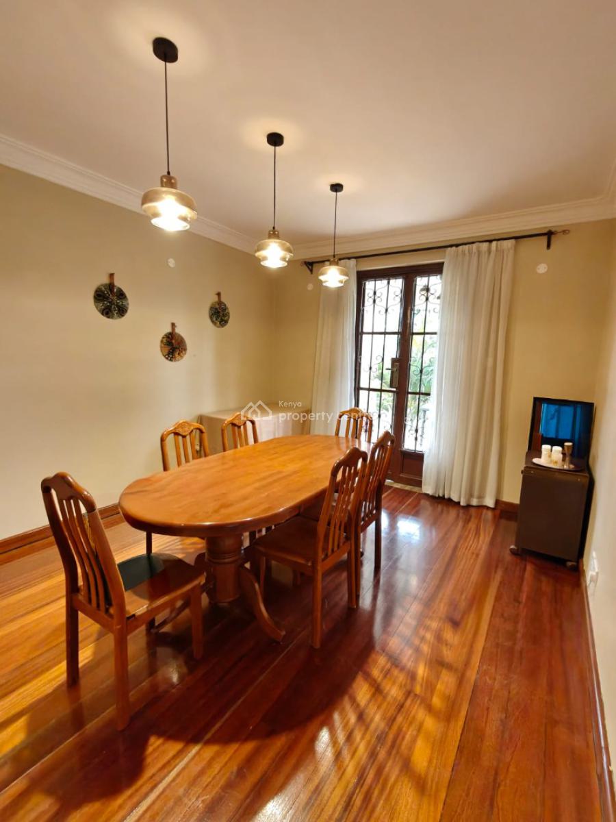 Luxurious 4 Bedrooms Villa in Gated Community, Karen, Nairobi, House for Sale