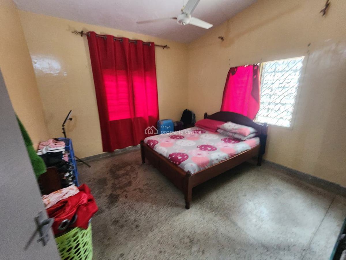 Bamburi Mtambo -- 2 Bedroom Bungalow + 2 Units of 2 Bedroom Apartments, Bamburi, Mombasa, House for Sale