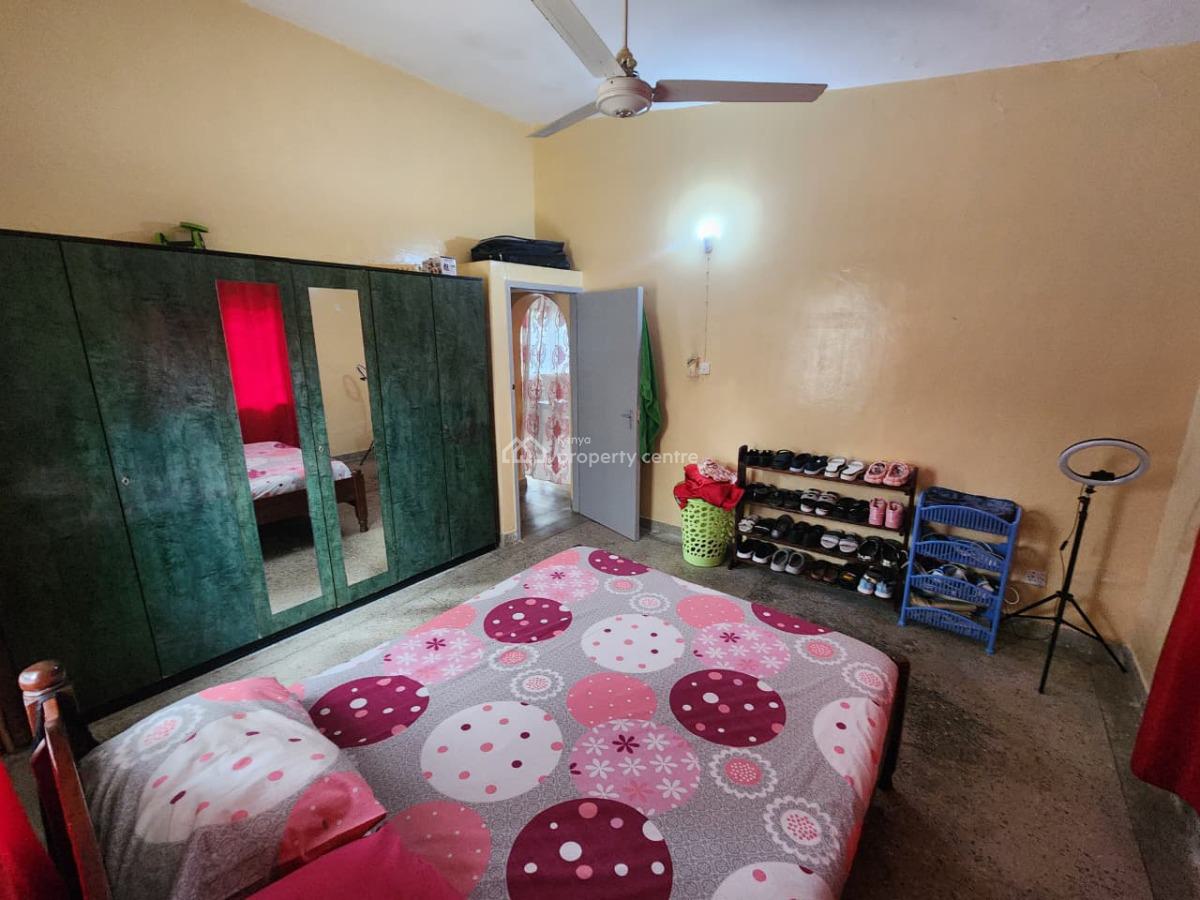 Bamburi Mtambo -- 2 Bedroom Bungalow + 2 Units of 2 Bedroom Apartments, Bamburi, Mombasa, House for Sale