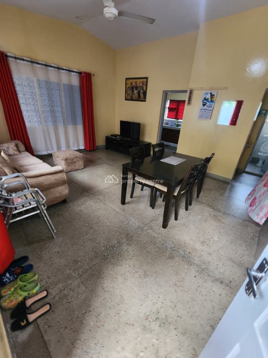 Bamburi Mtambo -- 2 Bedroom Bungalow + 2 Units of 2 Bedroom Apartments, Bamburi, Mombasa, House for Sale