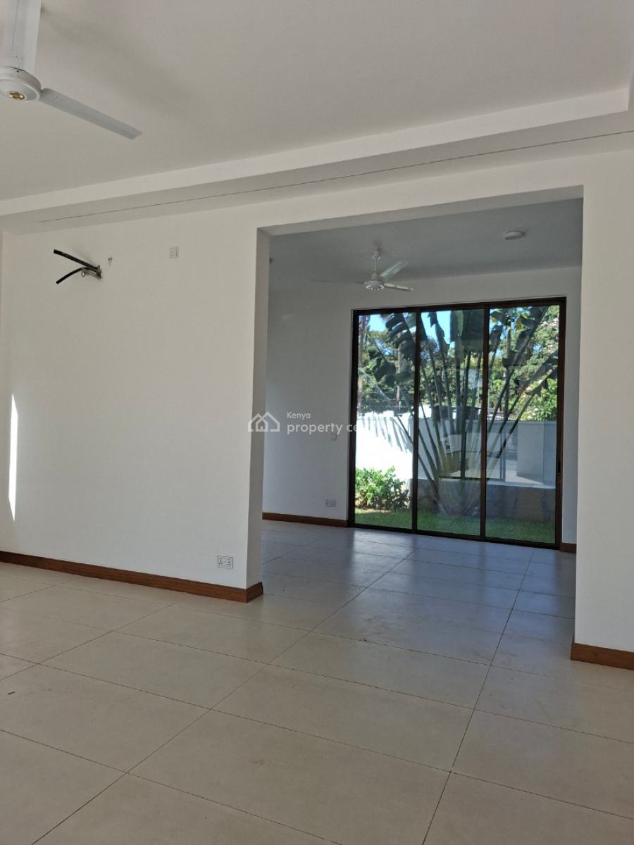 Petal Villas -- Luxury 4-bedroom Villas in Nyali, Moyne Drive, Nyali, Nyali, Mombasa, Townhouse for Sale