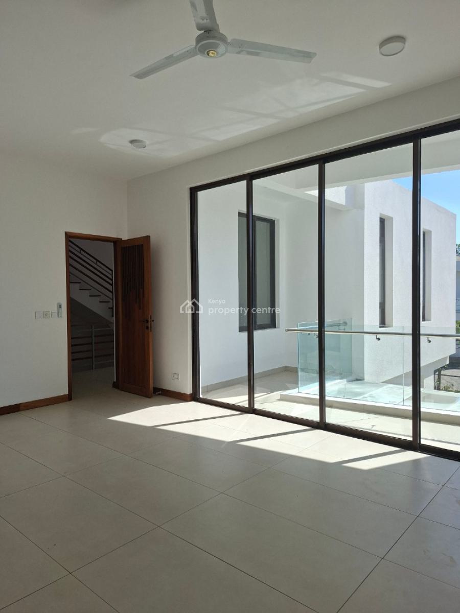 Petal Villas -- Luxury 4-bedroom Villas in Nyali, Moyne Drive, Nyali, Nyali, Mombasa, Townhouse for Sale