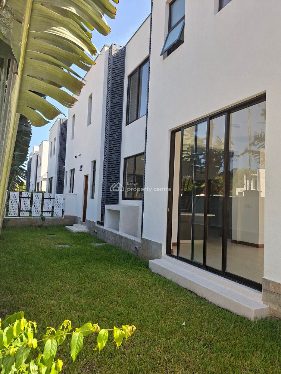 Petal Villas -- Luxury 4-bedroom Villas in Nyali, Moyne Drive, Nyali, Nyali, Mombasa, Townhouse for Sale