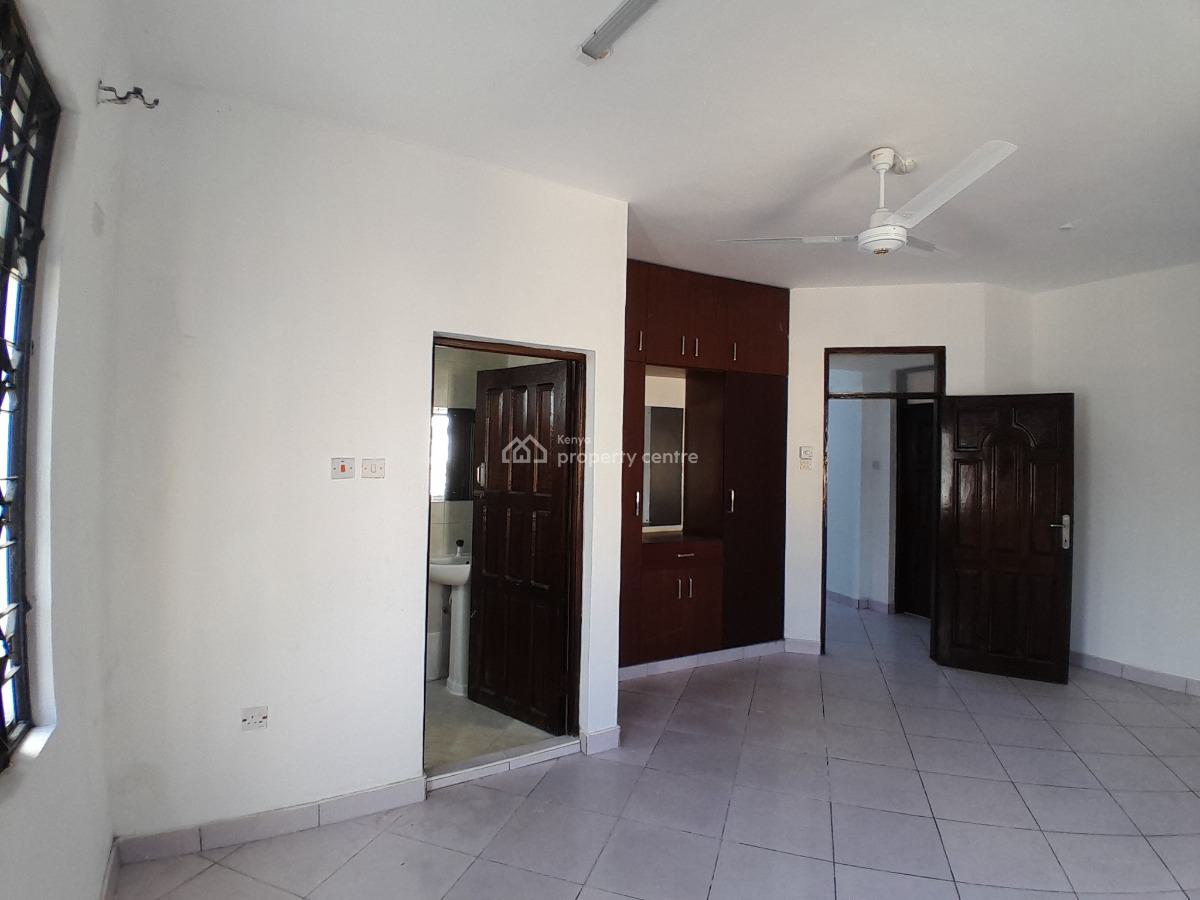 Spacious 3 Bedroom Apartment with Lift Located in Tudor, Mombasa, Tudor, Tudor, Mombasa, Apartment for Rent