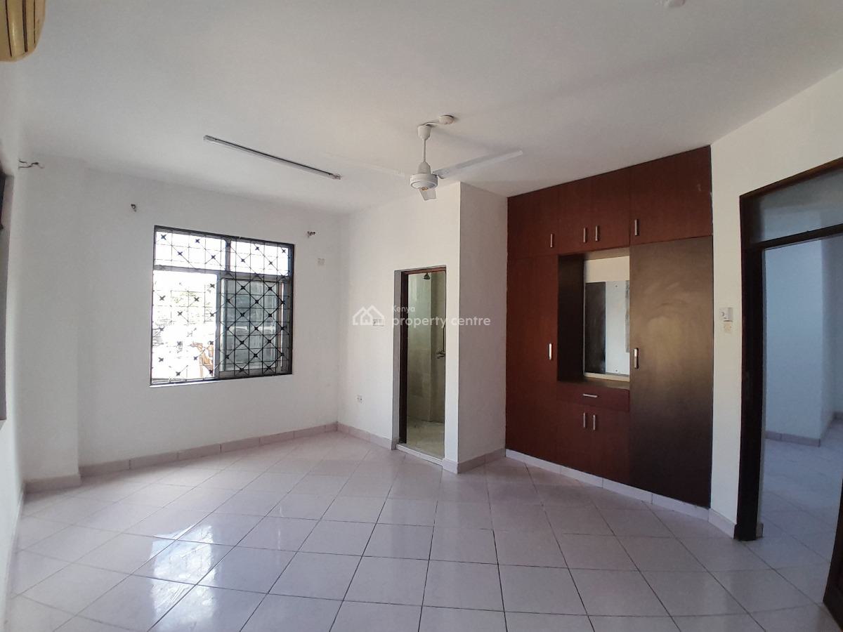 Spacious 3 Bedroom Apartment with Lift Located in Tudor, Mombasa, Tudor, Tudor, Mombasa, Apartment for Rent