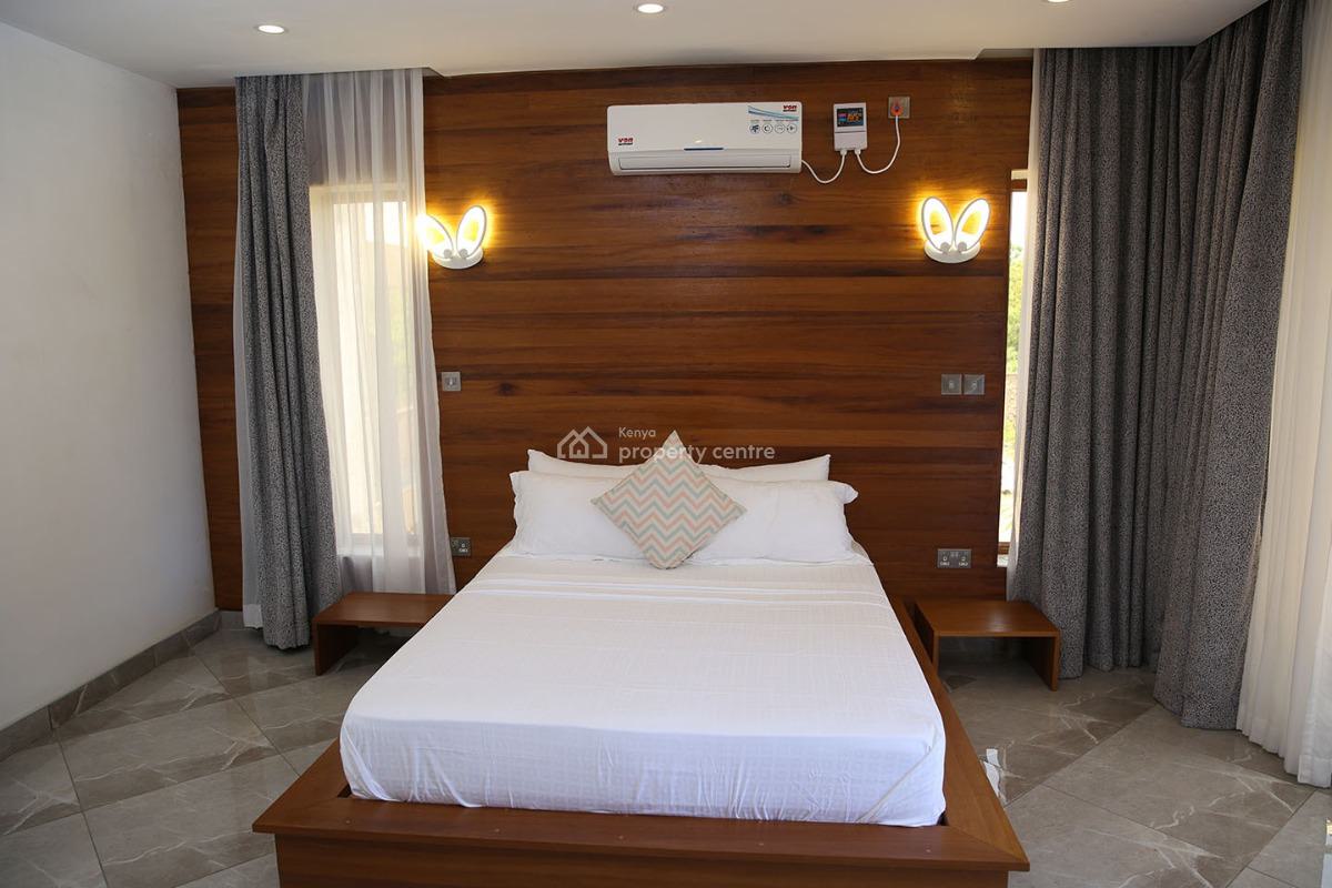 Luxury Five Bedroom Fully Furnished Villa Near The Beach, Diani Beach Road, Diani, Ukunda, Kwale, Detached Duplex for Sale