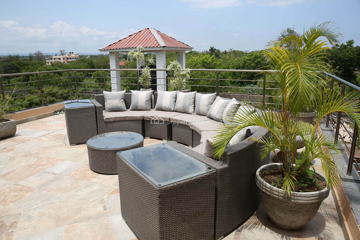 Luxury Five Bedroom Fully Furnished Villa Near The Beach, Diani Beach Road, Diani, Ukunda, Kwale, Detached Duplex for Sale