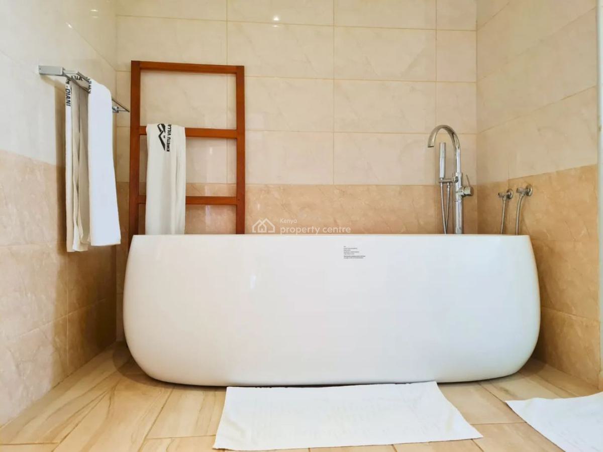 Luxury Five Bedroom Fully Furnished Villa Near The Beach, Diani Beach Road, Diani, Ukunda, Kwale, Detached Duplex for Sale
