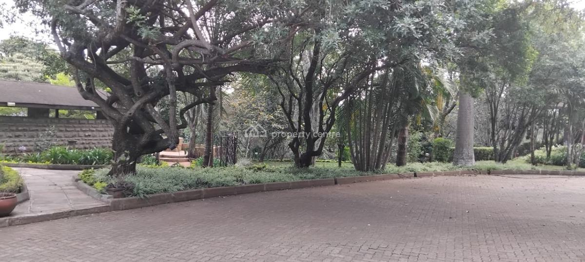 Karen Hardy Near Giraffe Centre Sitting on 1.5 Acres, Karen, Karen, Nairobi, Mixed-use Land for Sale