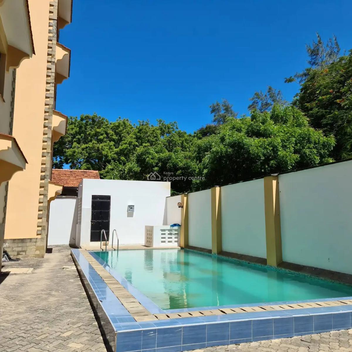 Contemporary 3 Bedroom Apartment with a Swimming Pool & Elevator, Moyne Drive, Nyali, Mombasa, Apartment for Rent