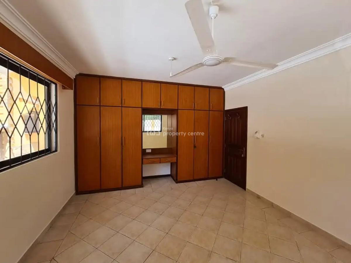 Contemporary 3 Bedroom Apartment with a Swimming Pool & Elevator, Moyne Drive, Nyali, Mombasa, Apartment for Rent