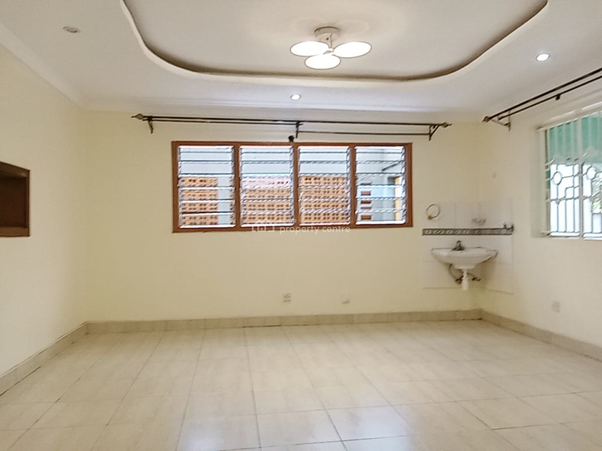 Luxury Living in Windsor 5 Bedroom Dream Home  Ksh 160,000, Thindigua, Nairobi, House for Rent