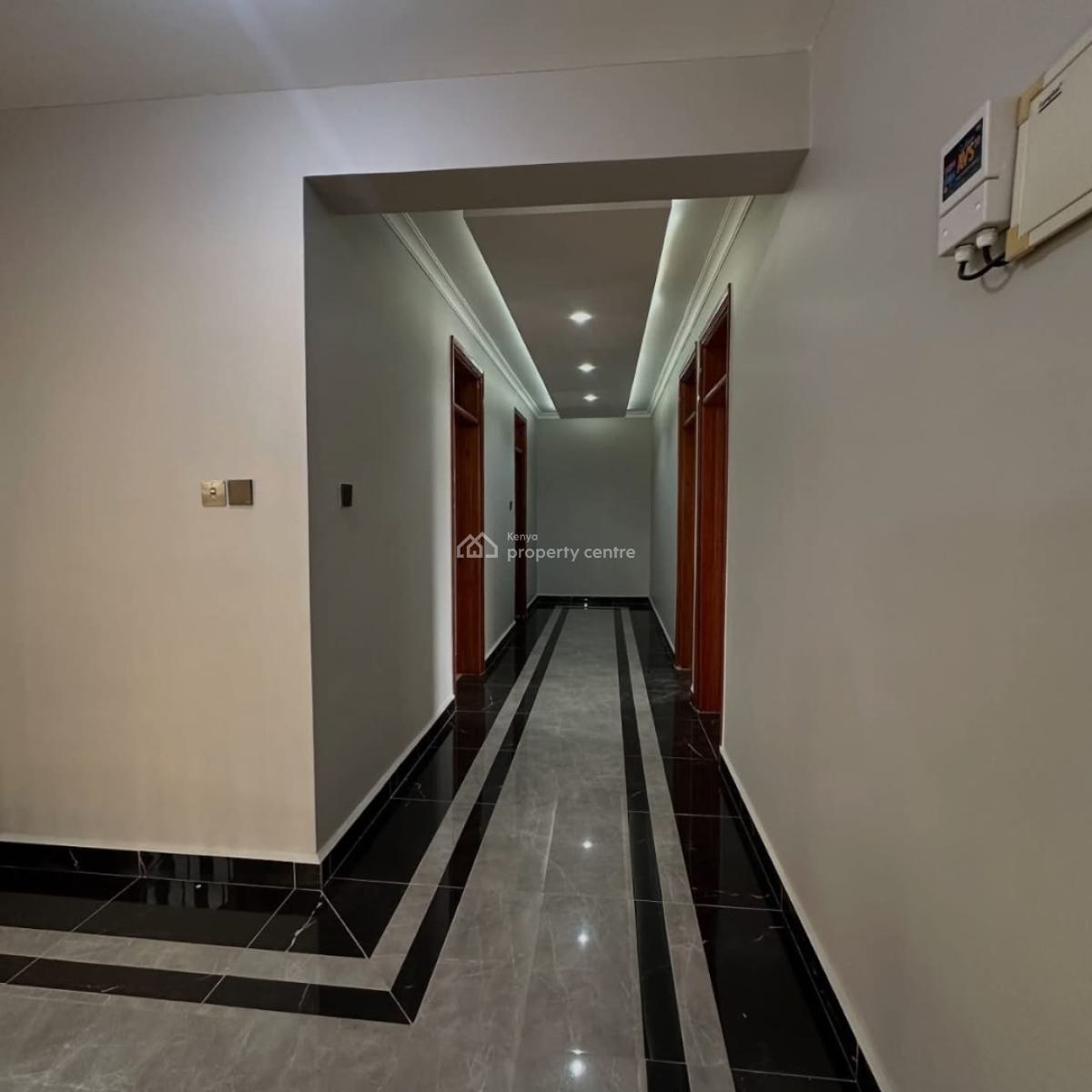 Exquisite 6-bedroom Standalone House with 2 Dsqs in Runda,, Runda, Westlands, Nairobi, House for Sale