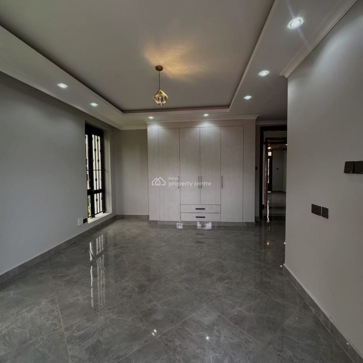 Exquisite 6-bedroom Standalone House with 2 Dsqs in Runda,, Runda, Westlands, Nairobi, House for Sale