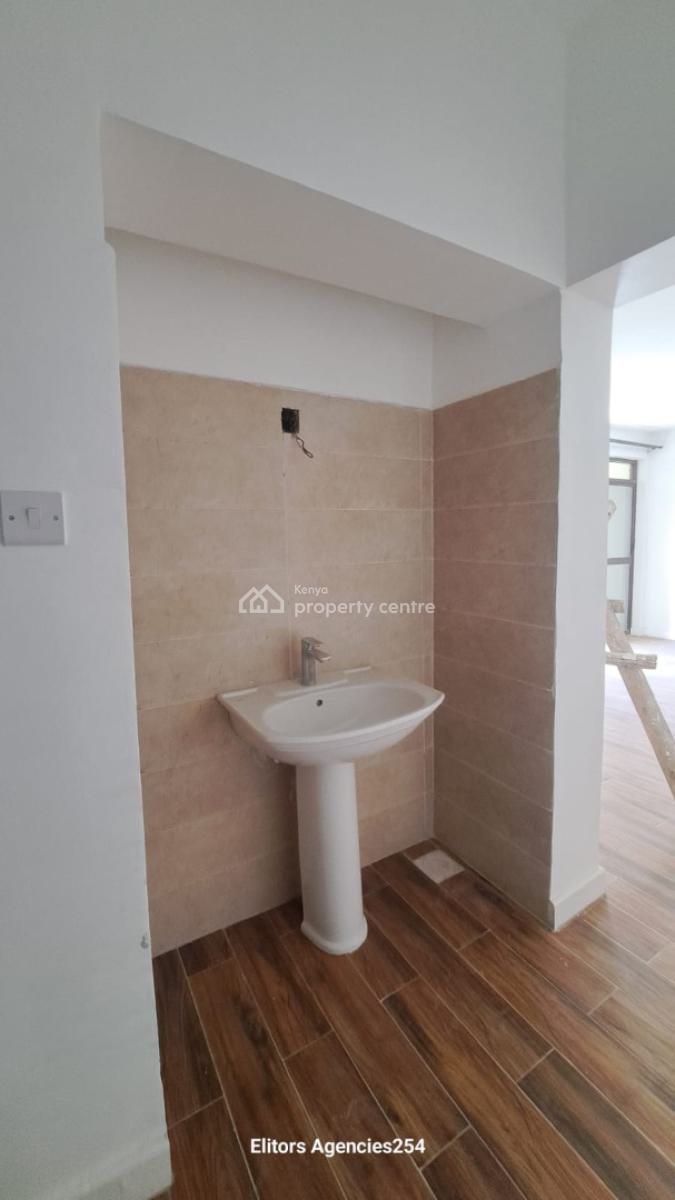 Spacious 2 Bedroom Master Ensuite, Hatheru Road, Kilimani, Nairobi, Apartment for Rent