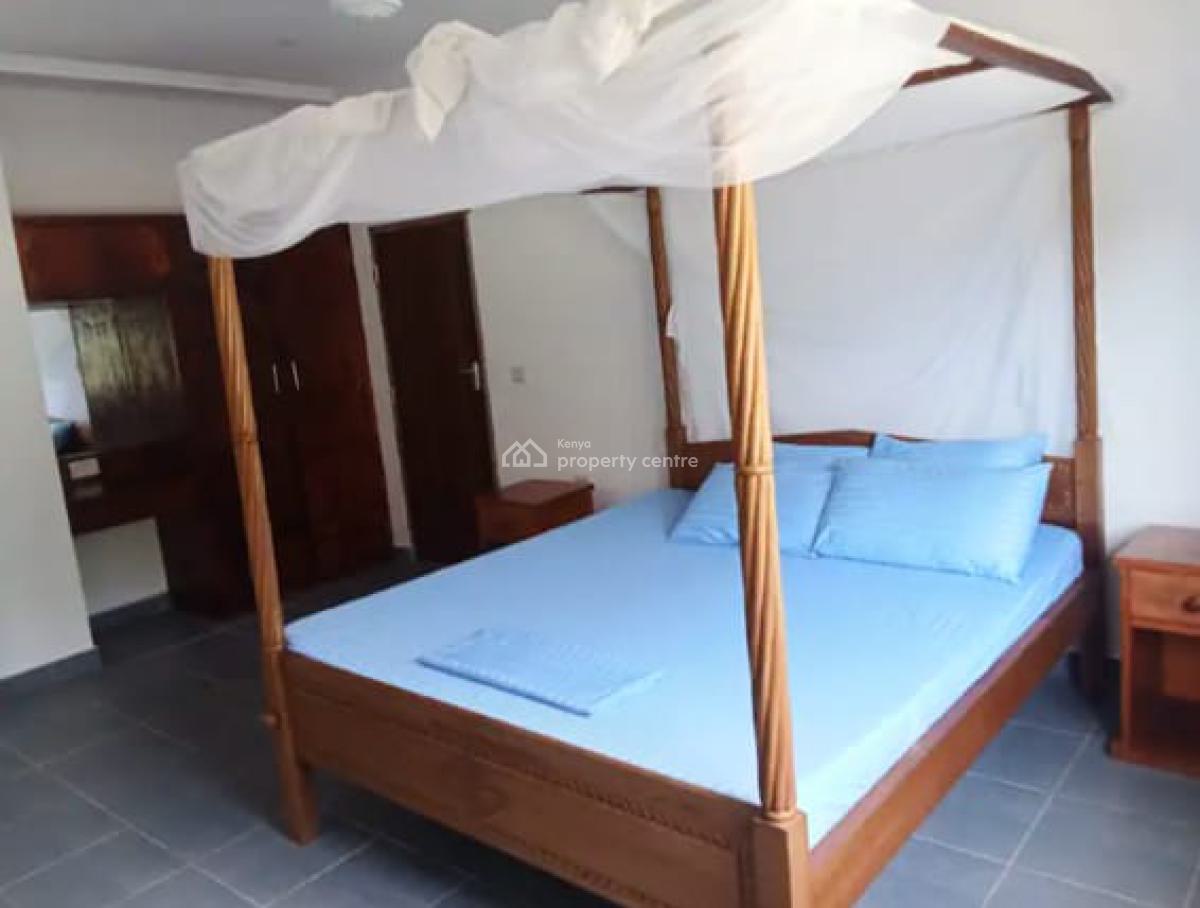 4 Bedroom House Ensuite Sitting on a Half Acre Plot Watamu, Watamu, Kilifi, Watamu, Kilifi, Townhouse for Sale