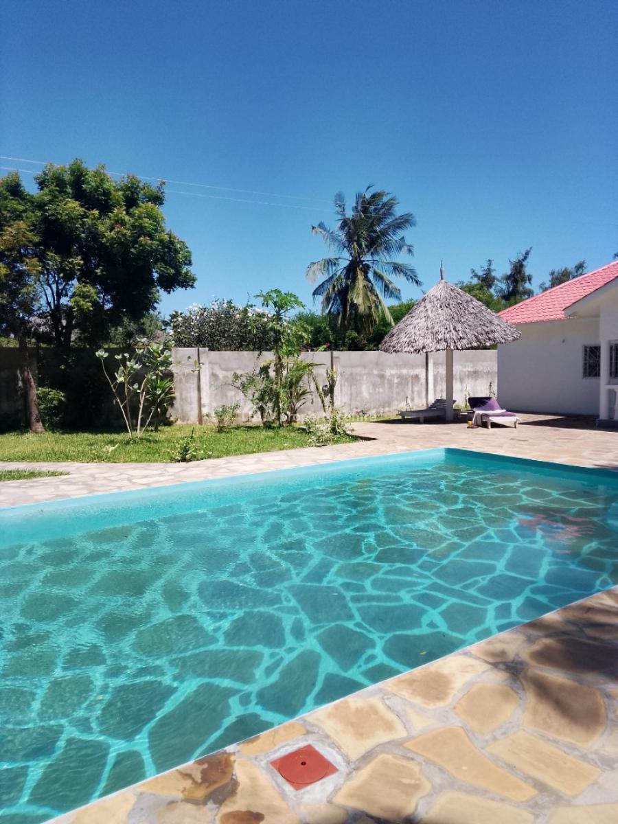 4 Bedroom House Ensuite Sitting on a Half Acre Plot Watamu, Watamu, Kilifi, Watamu, Kilifi, Townhouse for Sale