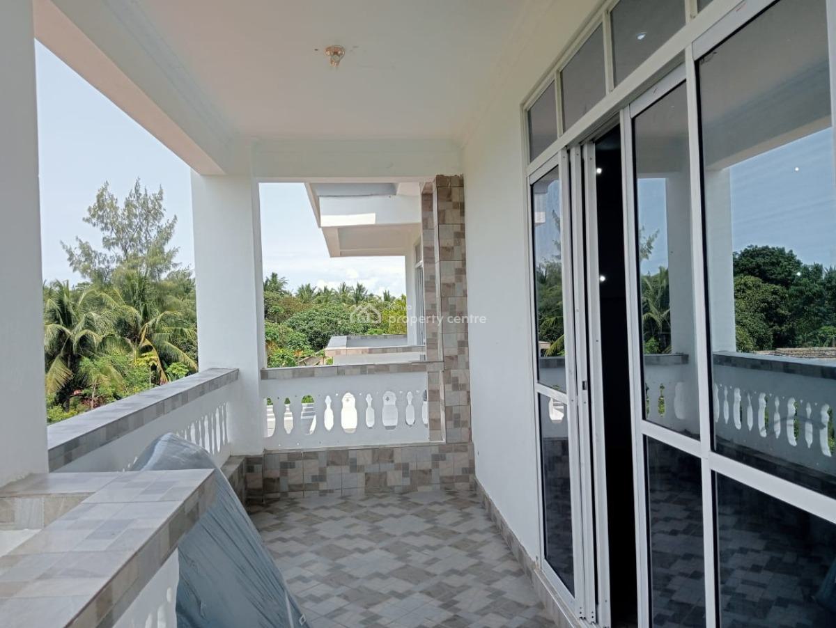 Modern 4 Bedrooms Villa Near The Beach, Diani, Ukunda, Kwale, Detached Duplex for Sale