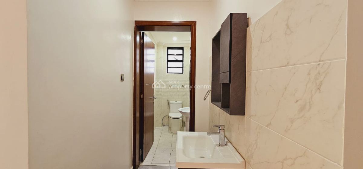 5 Bedroom House, Kerarapon Road, Karen, Nairobi, Townhouse for Rent