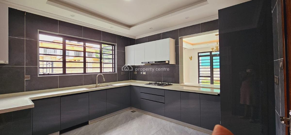 5 Bedroom House, Kerarapon Road, Karen, Nairobi, Townhouse for Rent
