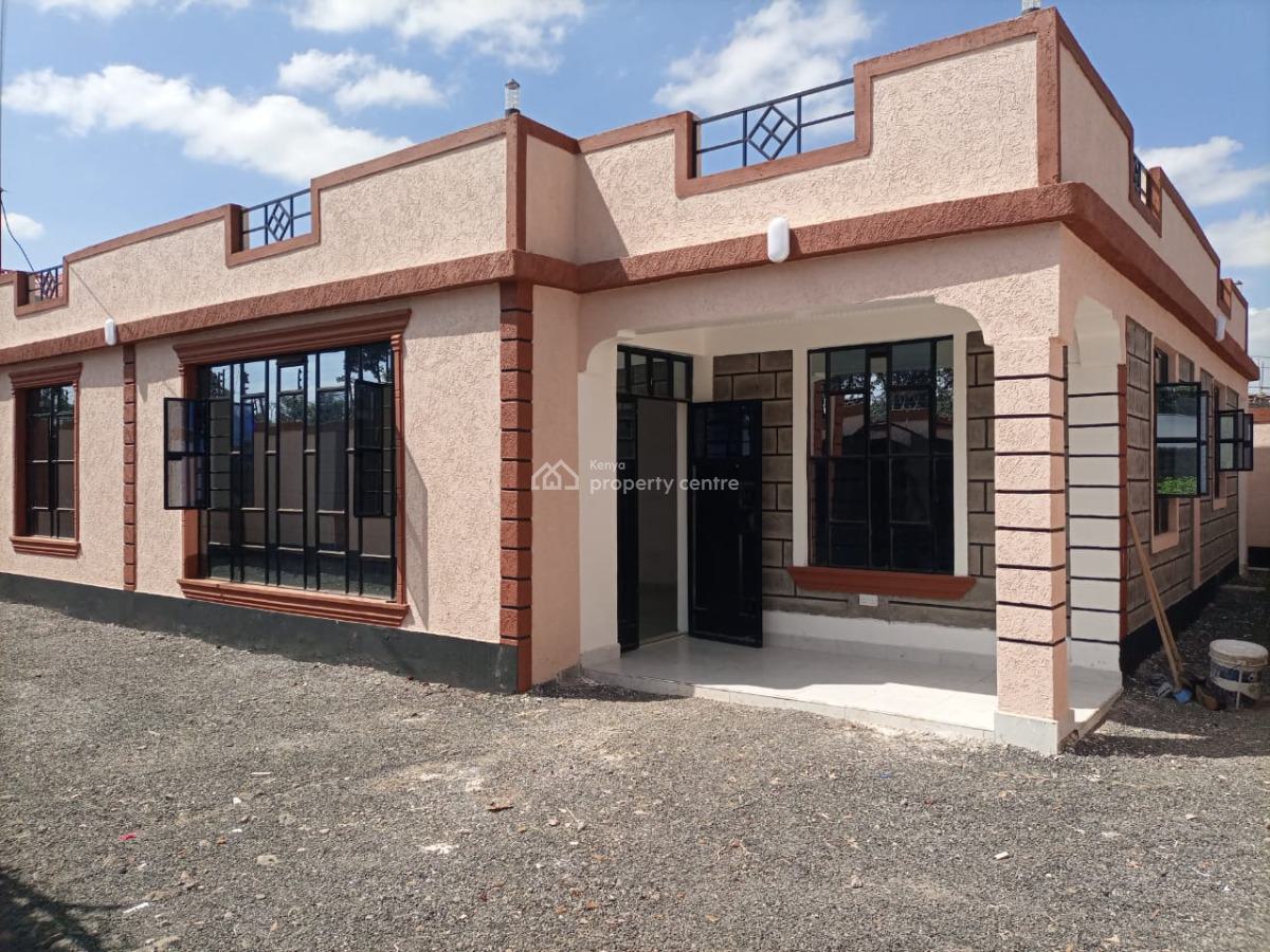 3 Bedrooms House, Flat Roof, All Ensuite in a Controlled Estate, Ruiru, Kiambu, Townhouse for Sale