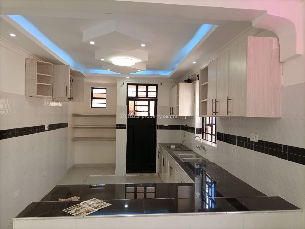 3 Bedrooms House, Flat Roof, All Ensuite in a Controlled Estate, Ruiru, Kiambu, Townhouse for Sale