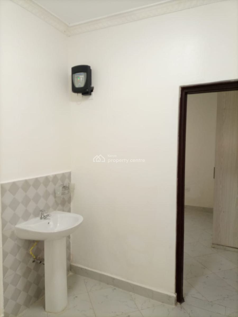 3 Bedrooms House, Flat Roof, All Ensuite in a Controlled Estate, Ruiru, Kiambu, Townhouse for Sale