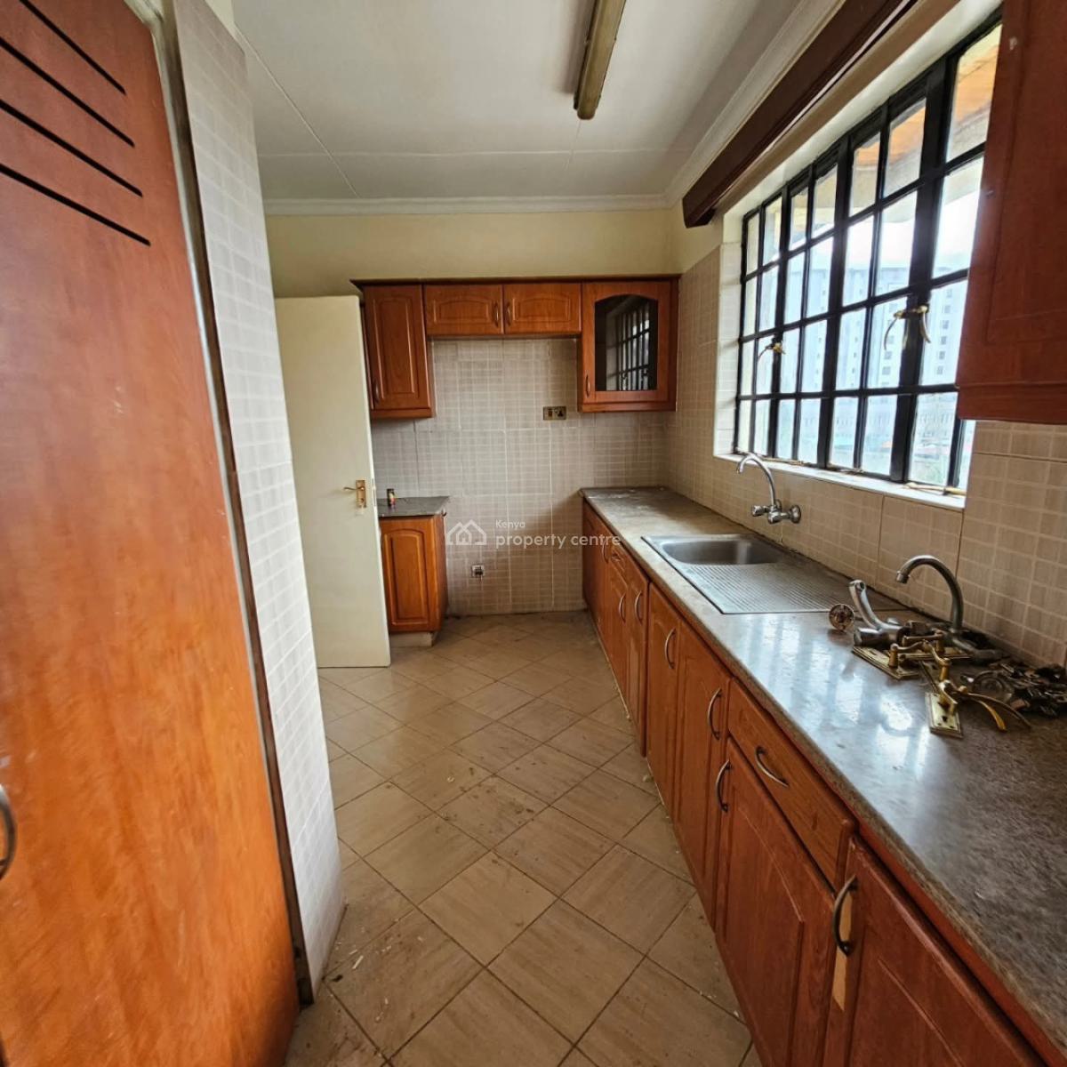 Homely 3 Bedroom Plus Dsq Apartment with Swimming Pool, Kilimani, Nairobi, Apartment for Rent
