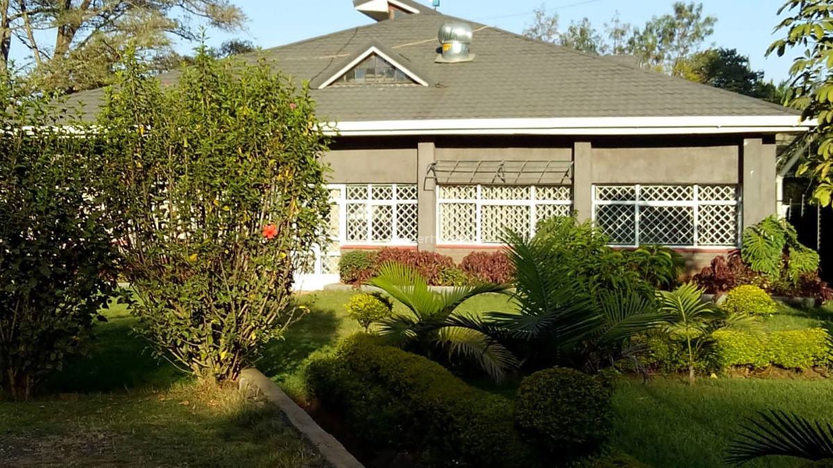 Prime Property : 1 Acre for Redevelopment of Townhouses, Close Proximity to Lavington Mall, Lavington, Nairobi, Land for Sale