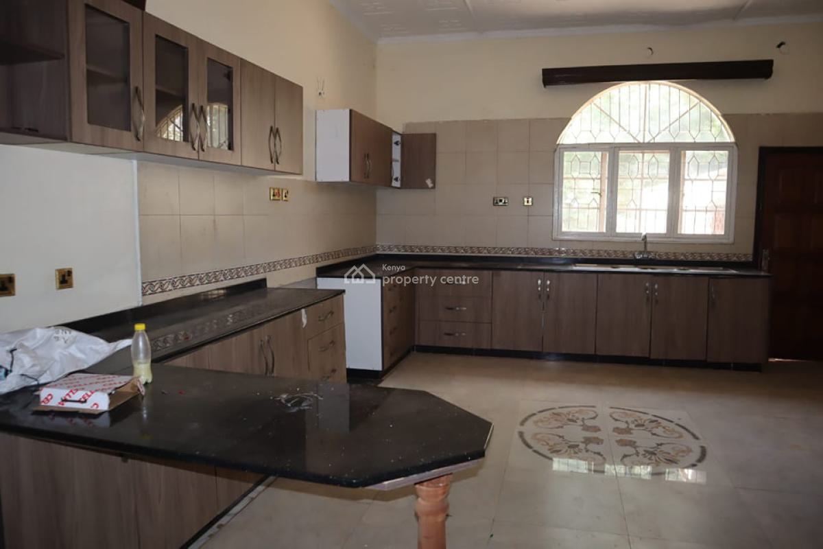 6 Bedrooms All Ensuite House on 1.2 Acres, Muteero, Karen, Nairobi, House for Rent